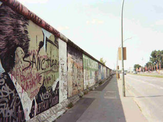 Германия отметила 50-летие Берлинской стены